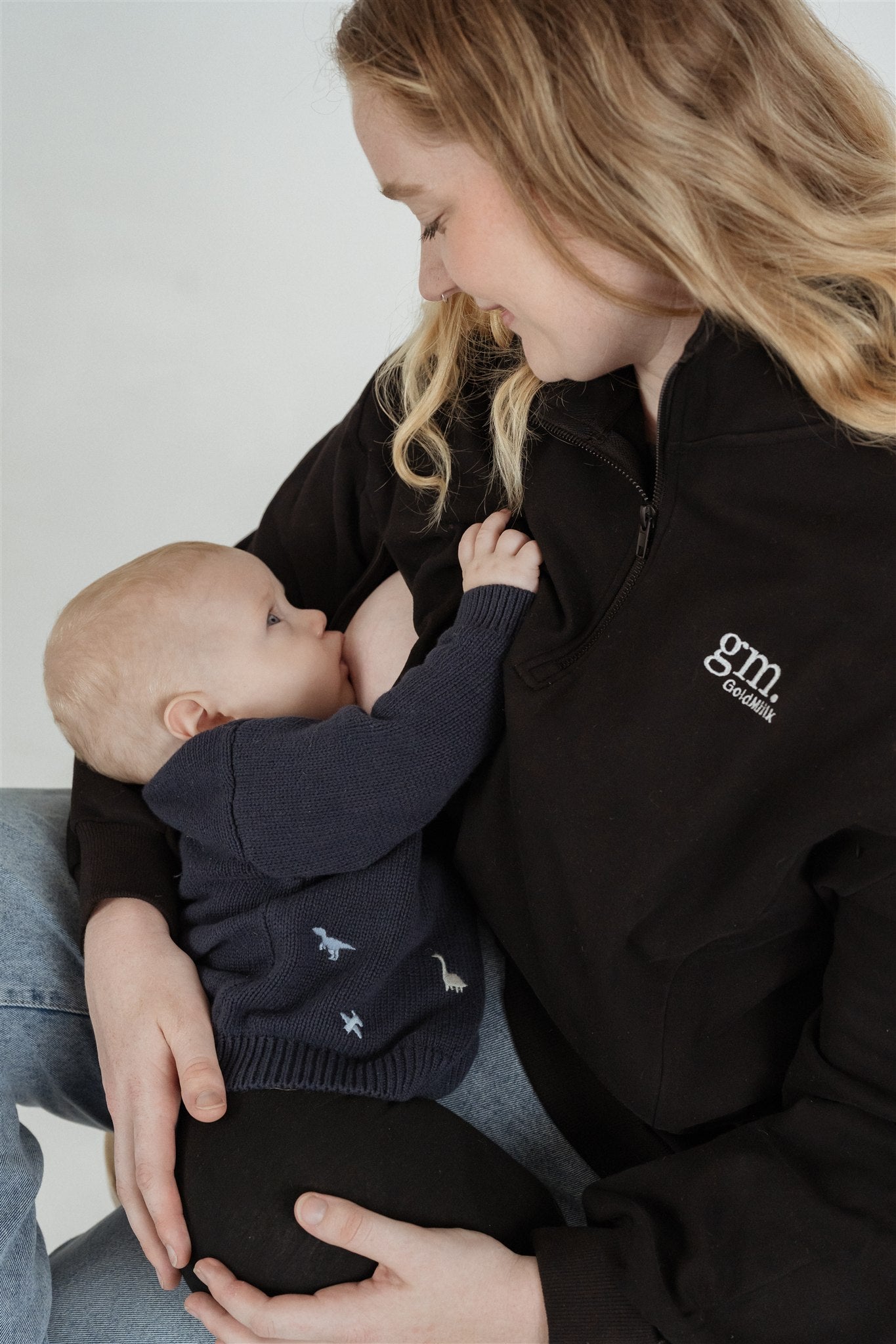 The Signature Breastfeeding Zip